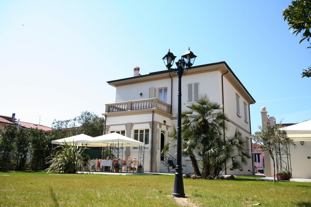 Affittacamere Torre Dell'Arte Torre del Lago Puccini Exterior photo